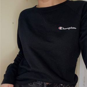 NEW CHAMPIONS SWEATER